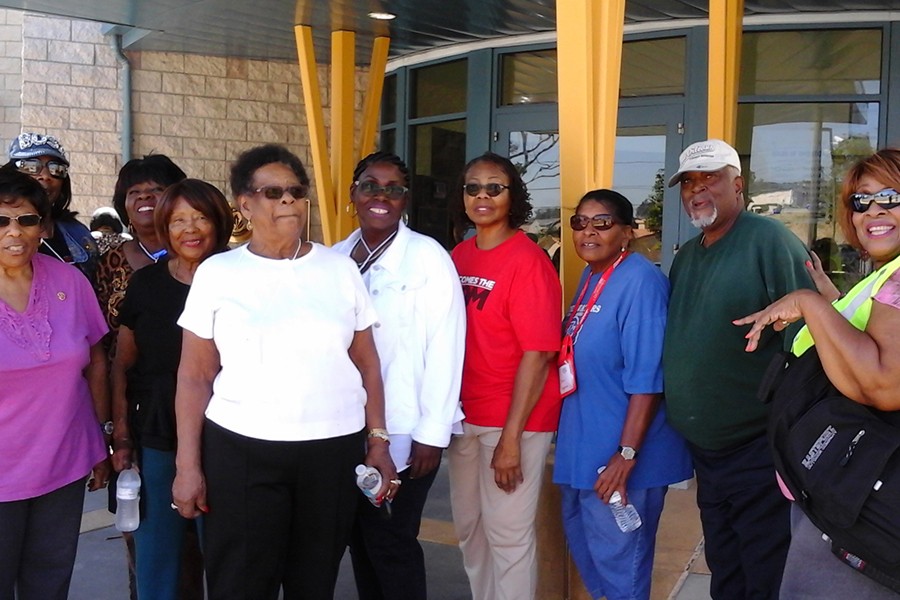 Seniors Participate in Walking Study 2