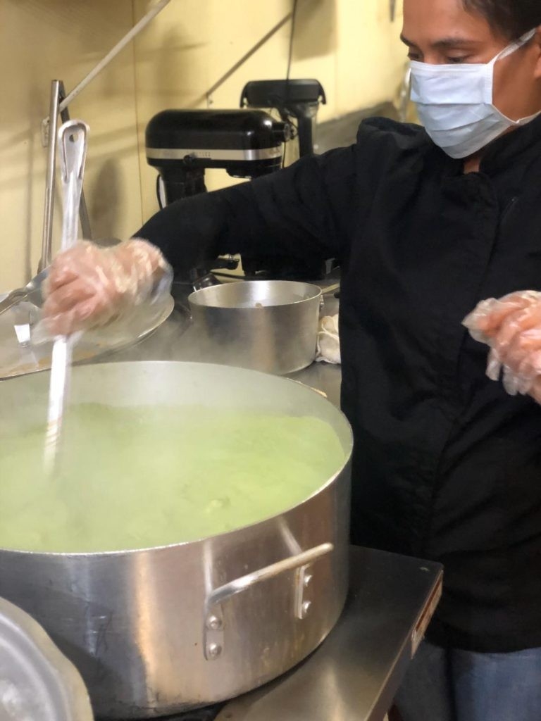 Restaurants Feed Frontline Workers