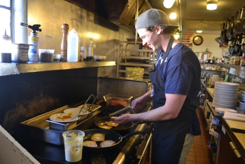 jeremy_cooking