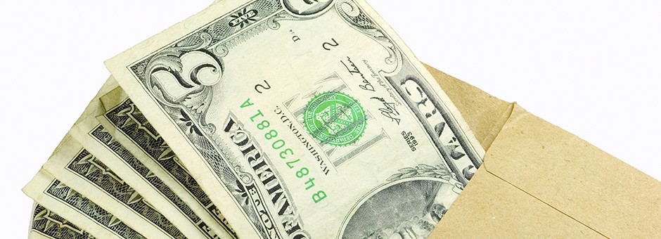 Envelope System Keeps Holiday Shoppers Debt-Free